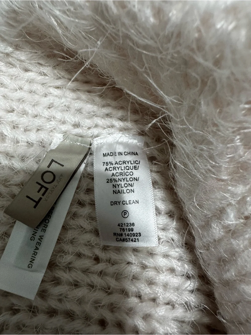 LOFT Creamy Blush Fuzzy Knit Scarf